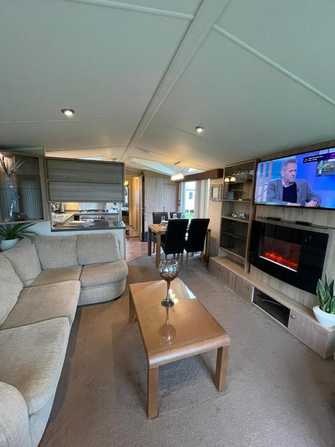 Millfields Holiday Park Инголдмелс Экстерьер фото